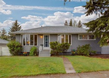 Charleswood Calgary Homes For Sale